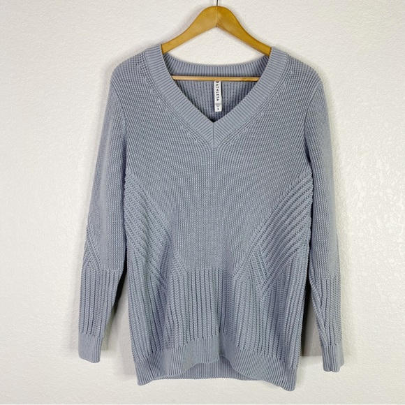 Athleta Teton Blue Gray Knit Pullover V-neck Sweater - Picture 2 of 8